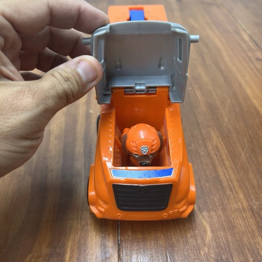 PAW Patrol, Big Truck Pup's Zuma Transforming Toy Trucks with Collectible Action